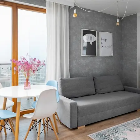 New Comfort 348 Varşova